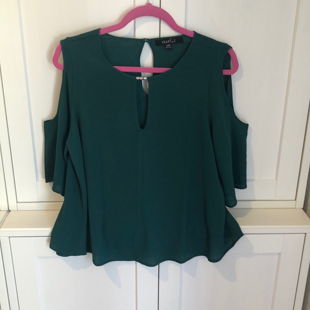 Cold shoulder top